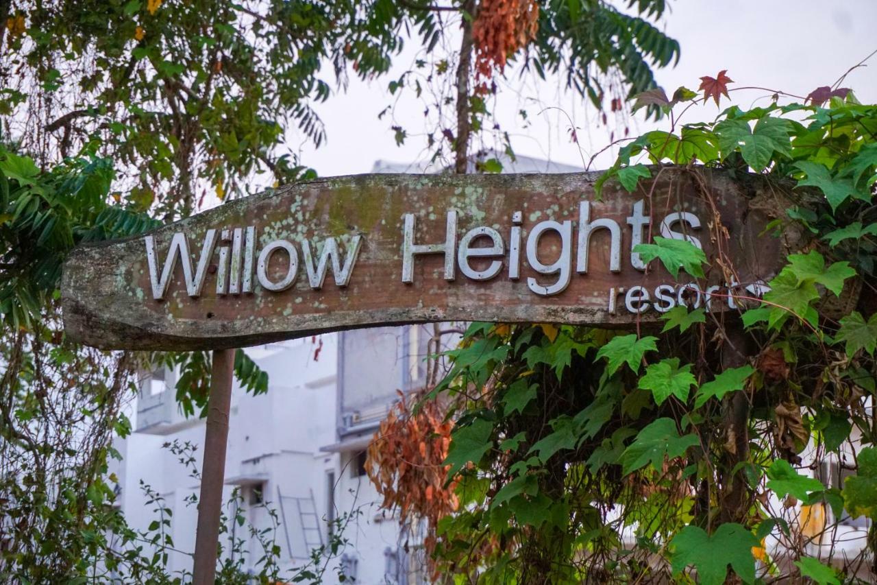 Willow Heights 阿西拉帕利 外观 照片